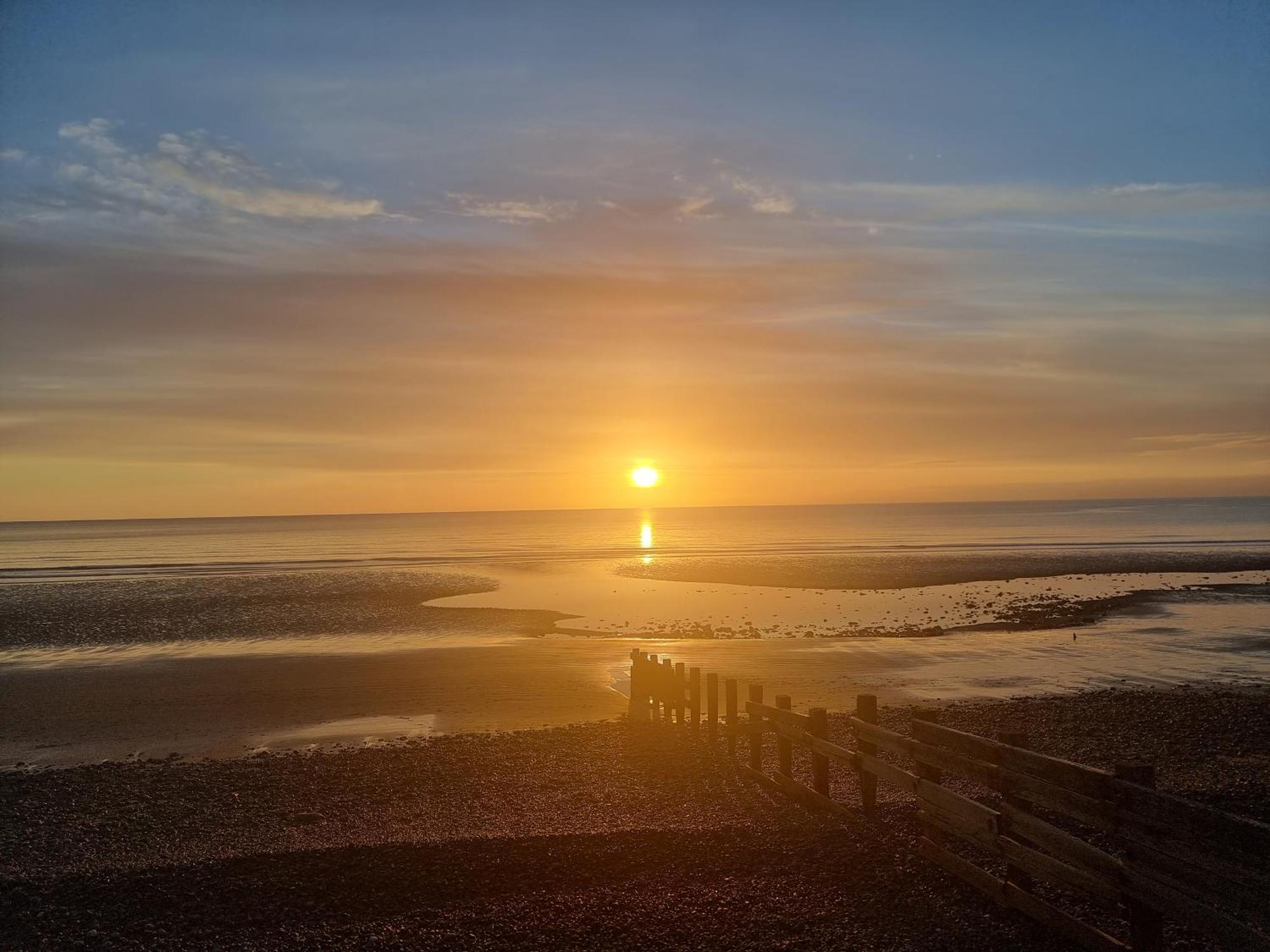 Impeccable Beachfront 2-Bed Cottage In St Bees Exterior photo